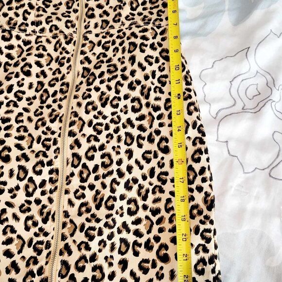 H & M Divided Leopard mini dress new with tag  Size  6 - Picture 4 of 13